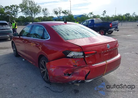 2021 Volkswagen Passat 2.0T Se z USA, uszkodzony, nr VIN 1VWSA7A38MC017539